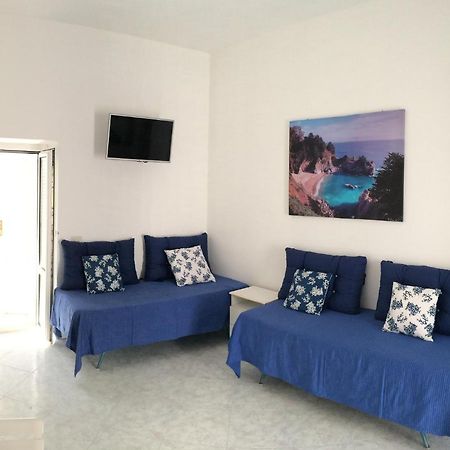 Scala Blu - Immobilevante Ponza Bagian luar foto