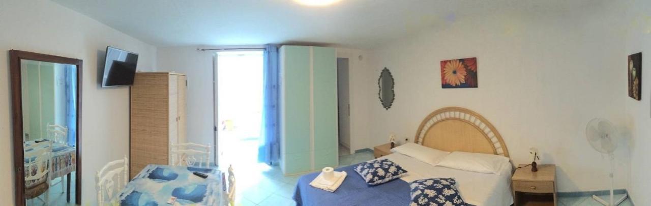Scala Blu - Immobilevante Ponza Bagian luar foto