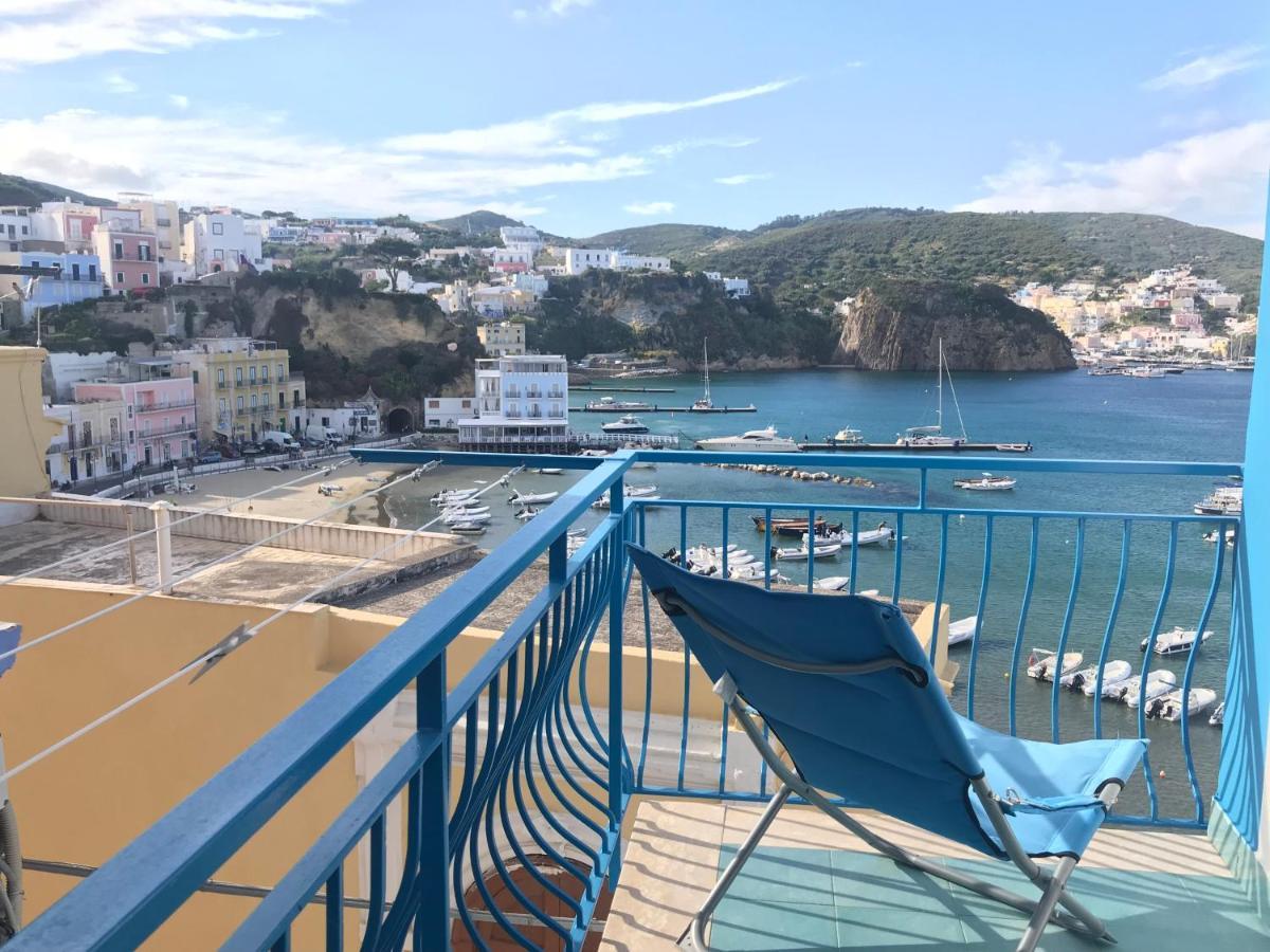 Scala Blu - Immobilevante Ponza Bagian luar foto